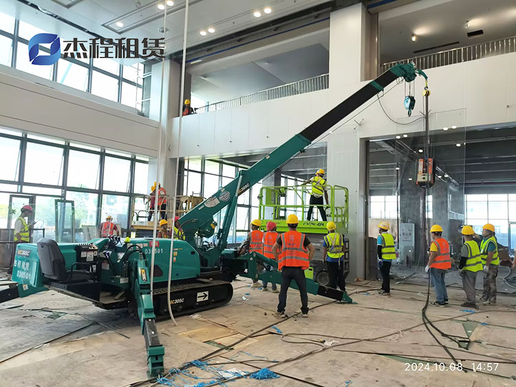 蜘蛛吊出租+电动吸盘吊装大玻璃