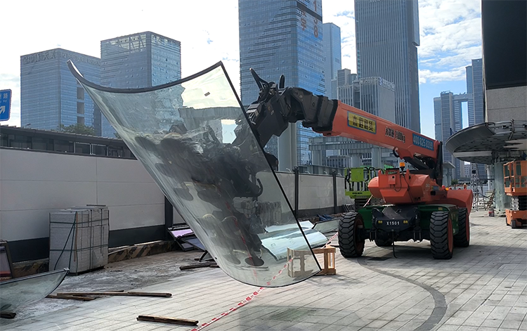 玻璃吸盘车安装内弧大玻璃